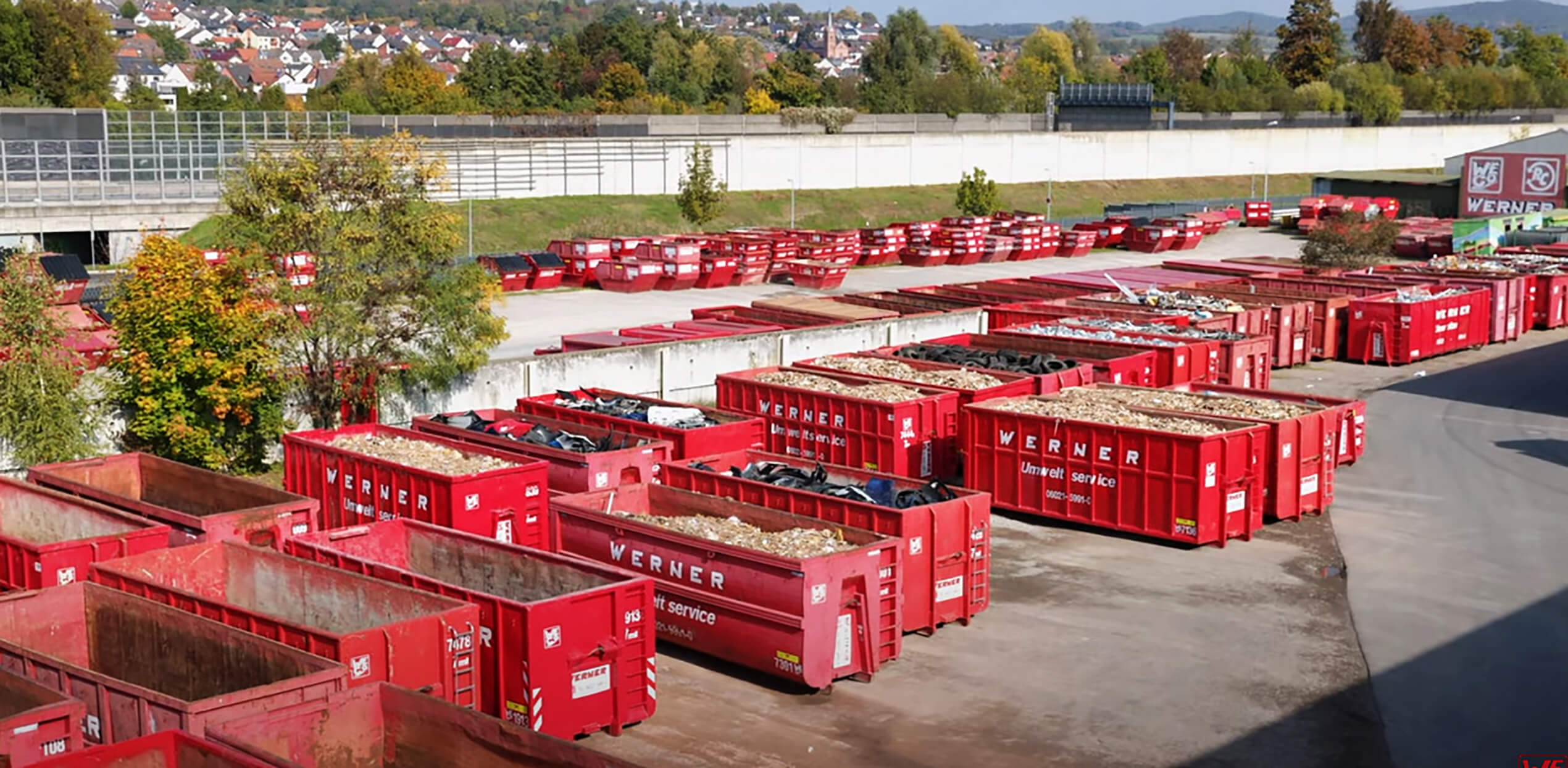 Container für die Entsorgung im Werner Hof