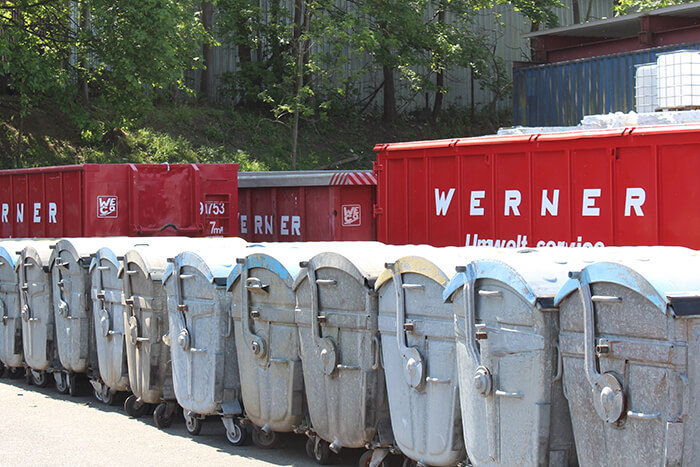 Gewerbeabfall-Entsorgung-Mülltonnen