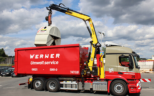 Ladekran LKW von Werner für die Entsorgung